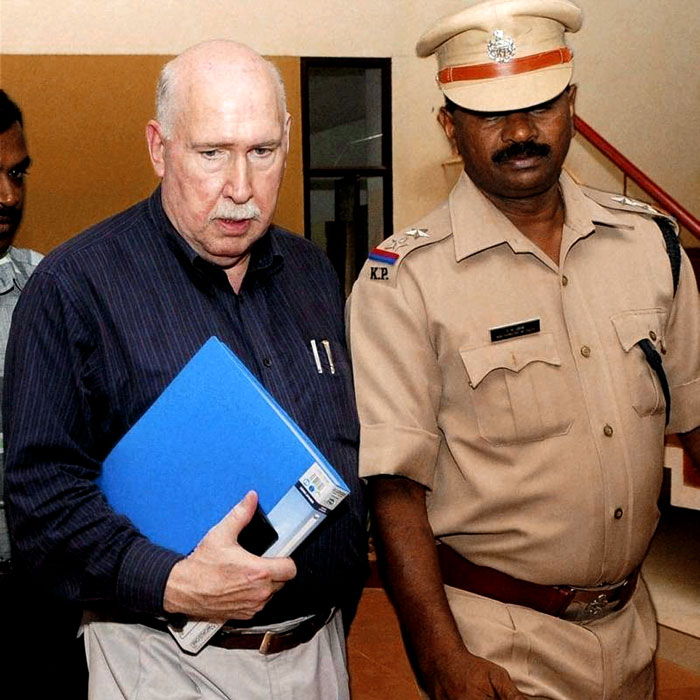 Арест главы сетевой корпорации Amway в Индии Уильяма Пинки за мошенничество